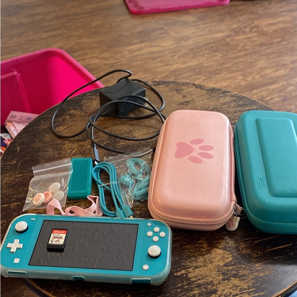 Ninetendo switch lite teal